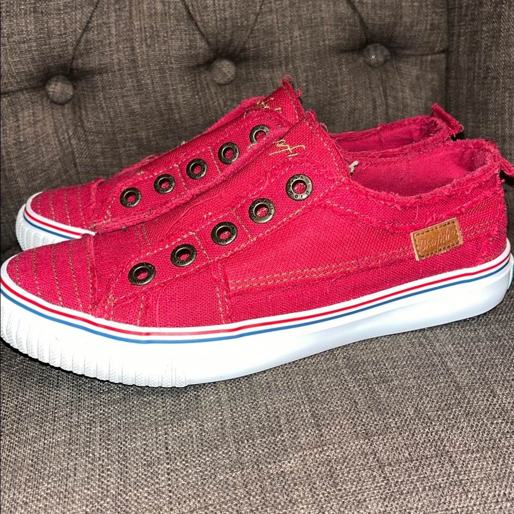 Blowfish Red Canvas Slip-On Sneakers women's size 7 - Picture 4 of 10